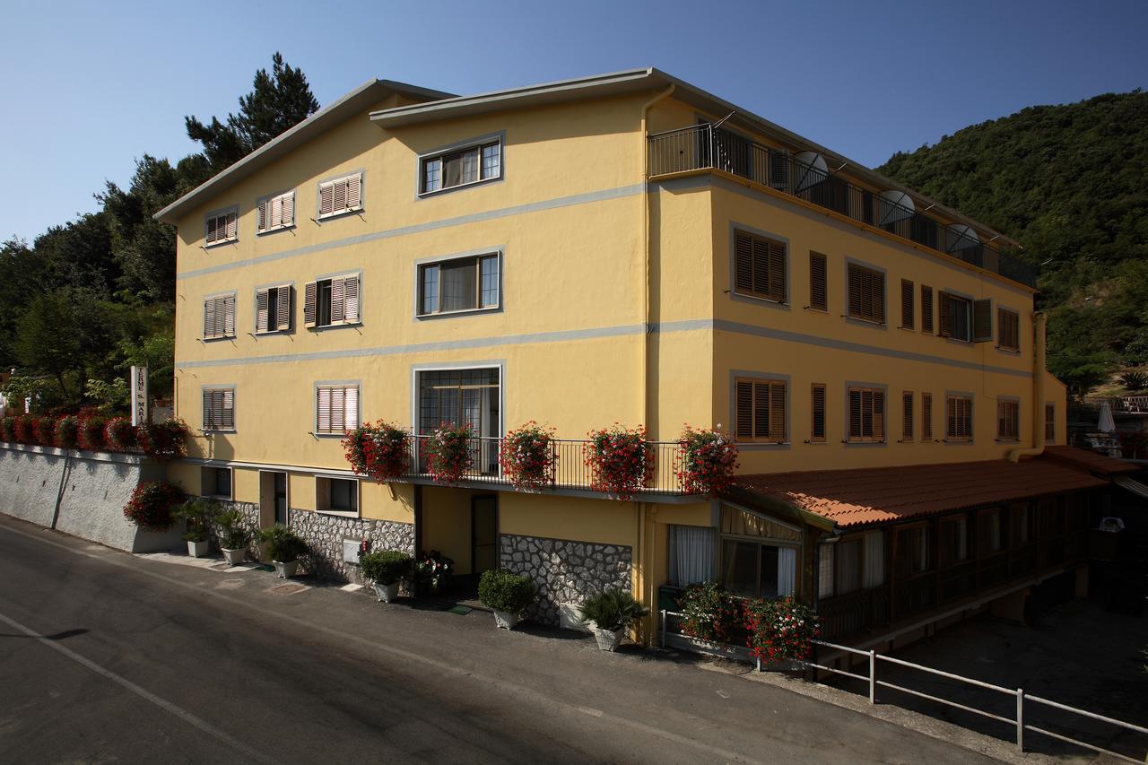 Albergo Terme Santamaria Castelforte Eksteriør billede